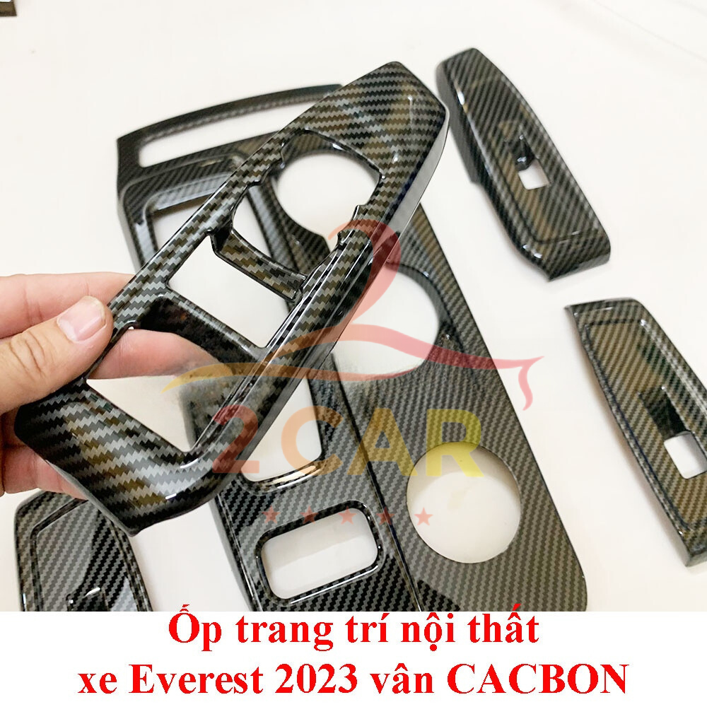 Ốp nội thất vân Carbon xe Ford Everest , Ranger 2022, 2023,2024 hàng nhựa CACBON  cao cấp có đủ bản 1 cầu và 2 cầu
