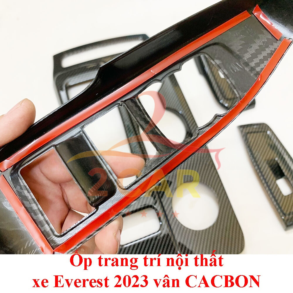 Ốp nội thất vân Carbon xe Ford Everest , Ranger 2022, 2023,2024 hàng nhựa CACBON  cao cấp có đủ bản 1 cầu và 2 cầu