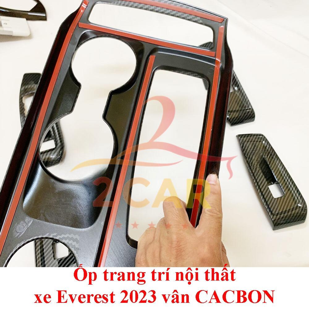 Ốp nội thất vân Carbon xe Ford Everest , Ranger 2022, 2023,2024 hàng nhựa CACBON  cao cấp có đủ bản 1 cầu và 2 cầu