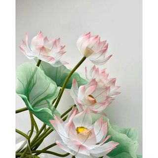Set vải lụa vàng làm hoa sen khổng lồ và các loại hoa khác