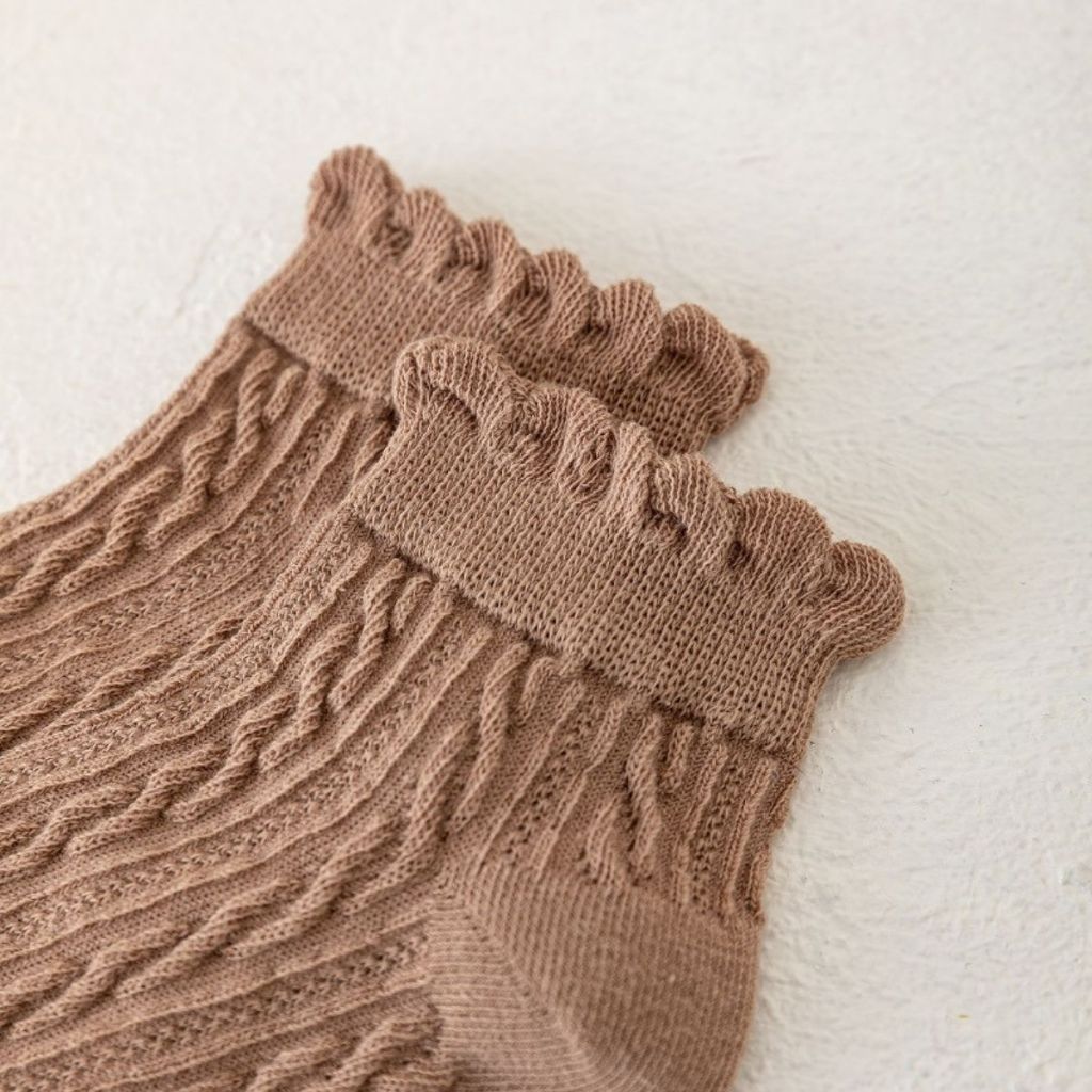 Tất cotton nữ cổ ngắn bèo nhún xinh xắn đáng yêu thấm hút tốt thoáng khí họa tiết basic LANIXA T685