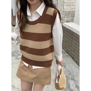 Áo gile len nữ dệt kim màu nâu, be kiểu dáng vintage cổ tròn kẻ sọc ngang chất len dày dặn Deliz Vn