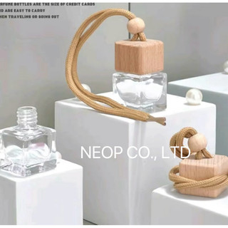 Chai Tinh Dầu Treo Xe Ô Tô Bằng Thủy Tinh - Lọ Chiết Tinh Dầu Hình Vuông - Hàng Loại 1