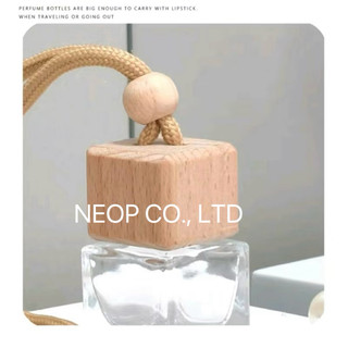 Chai Tinh Dầu Treo Xe Ô Tô Bằng Thủy Tinh - Lọ Chiết Tinh Dầu Hình Vuông - Hàng Loại 1