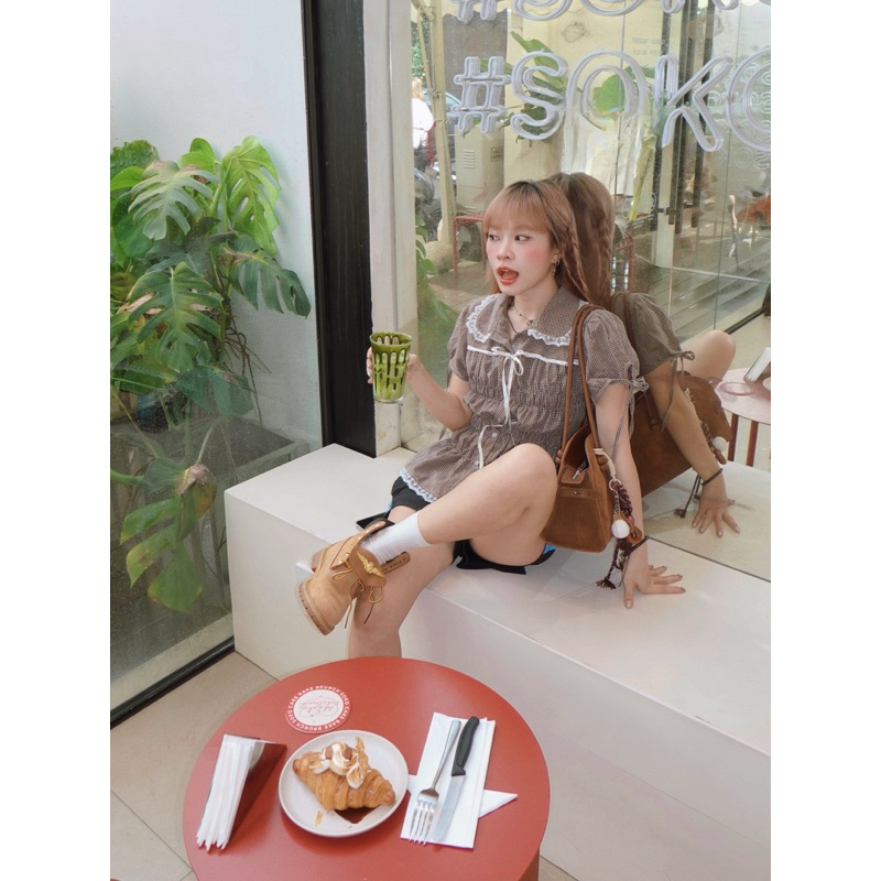 Vivi shirt - Remmus | Áo sơ mi chi tiết smocking kết hợp phối ren coquette cho nữ