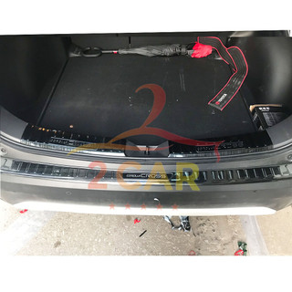 Ốp chống trầy cốp trong, ngoài xe Toyota Corolla Cross đời 2018 đến 2025 chất liệu Vân TITAN phay xước cao cấp