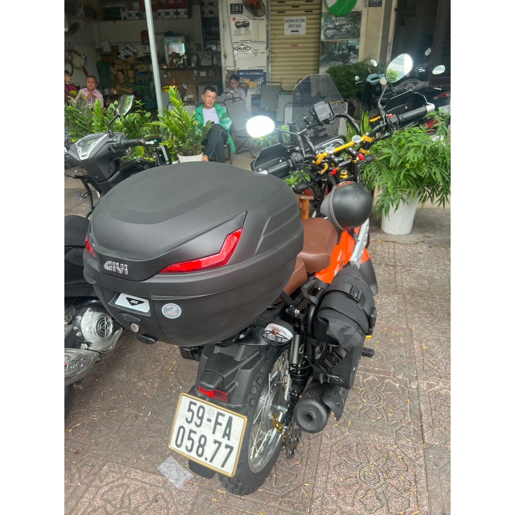 Thùng sau B27NX chính hãng GIVI