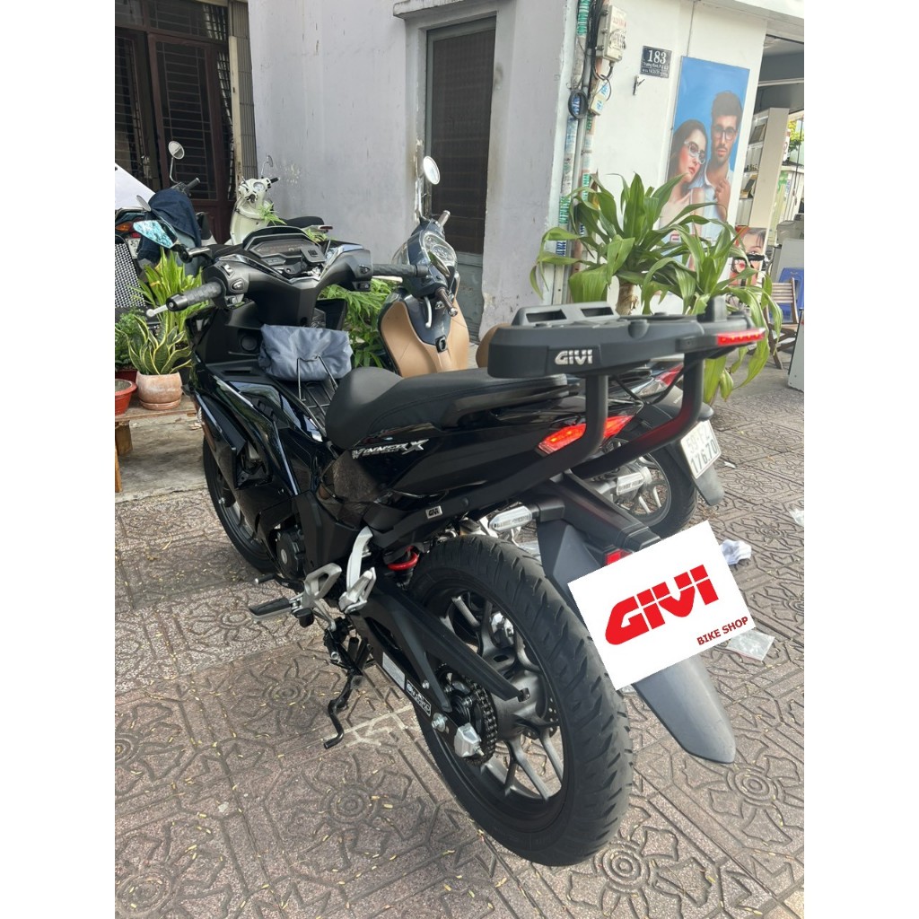Baga chịu lực HRX Givi WINNER 150 V1 V2 V3 - Chính hãng Givi