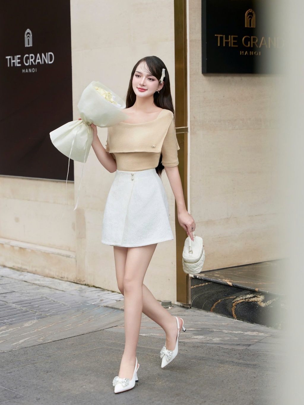 Ảnh Áo Tay Lửng Cổ Cách Điệu Vải Len Mềm - EDINI - A1479 1