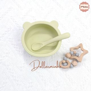 Bát ăn dặm kèm thìa cho bé mới tập ăn