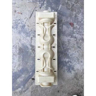 Khuôn  con tiện lục bình trang trí lan can bê tông nhựa abs cao 50 cm hoặc 0,5 kg đai nhựa cố định sắt 2,5 đến 2,8 mm