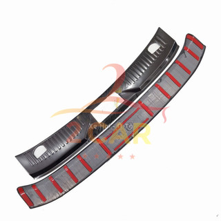 Ốp Chống trầy cốp, nẹp cốp sau Carbon xe Ford Everest 2017-2021, 2022-2025 Mẫu Vân Cacbon cao cấp