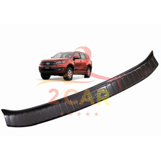 Ốp Chống trầy cốp, nẹp cốp sau Carbon xe Ford Everest 2017-2021, 2022-2025 Mẫu Vân Cacbon cao cấp