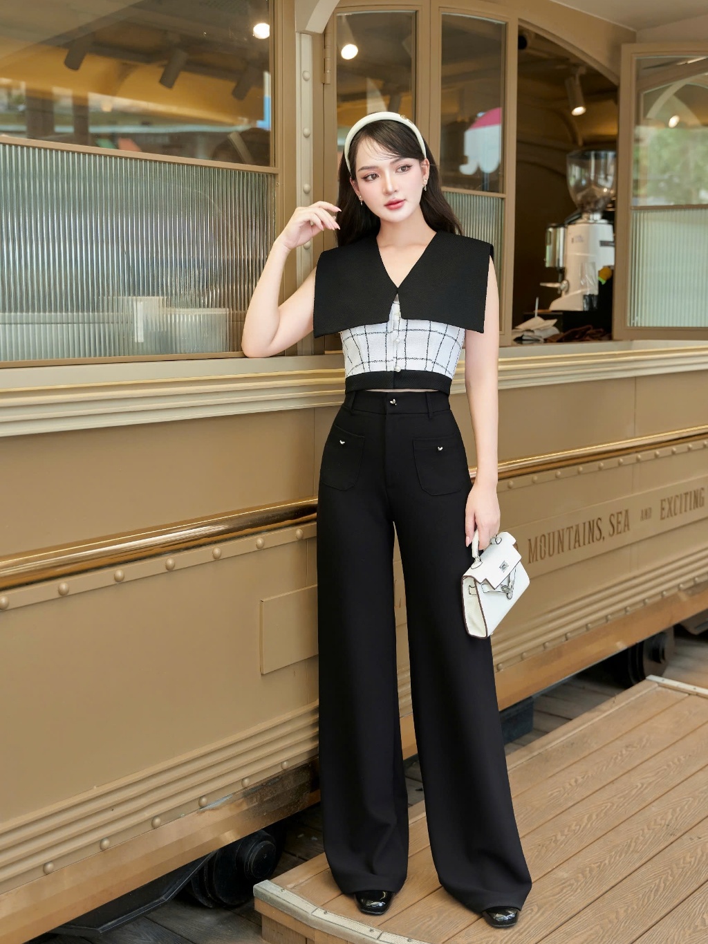 Ảnh Áo Kiểu Kẻ Caro Cổ Cách Điệu - EDINI - A1624 3