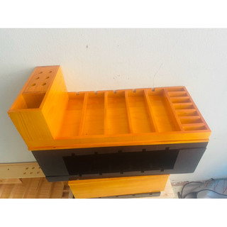 kệ gỗ tông đơ màu vàng 5 ngăn gỗ thông kt 58x25cm