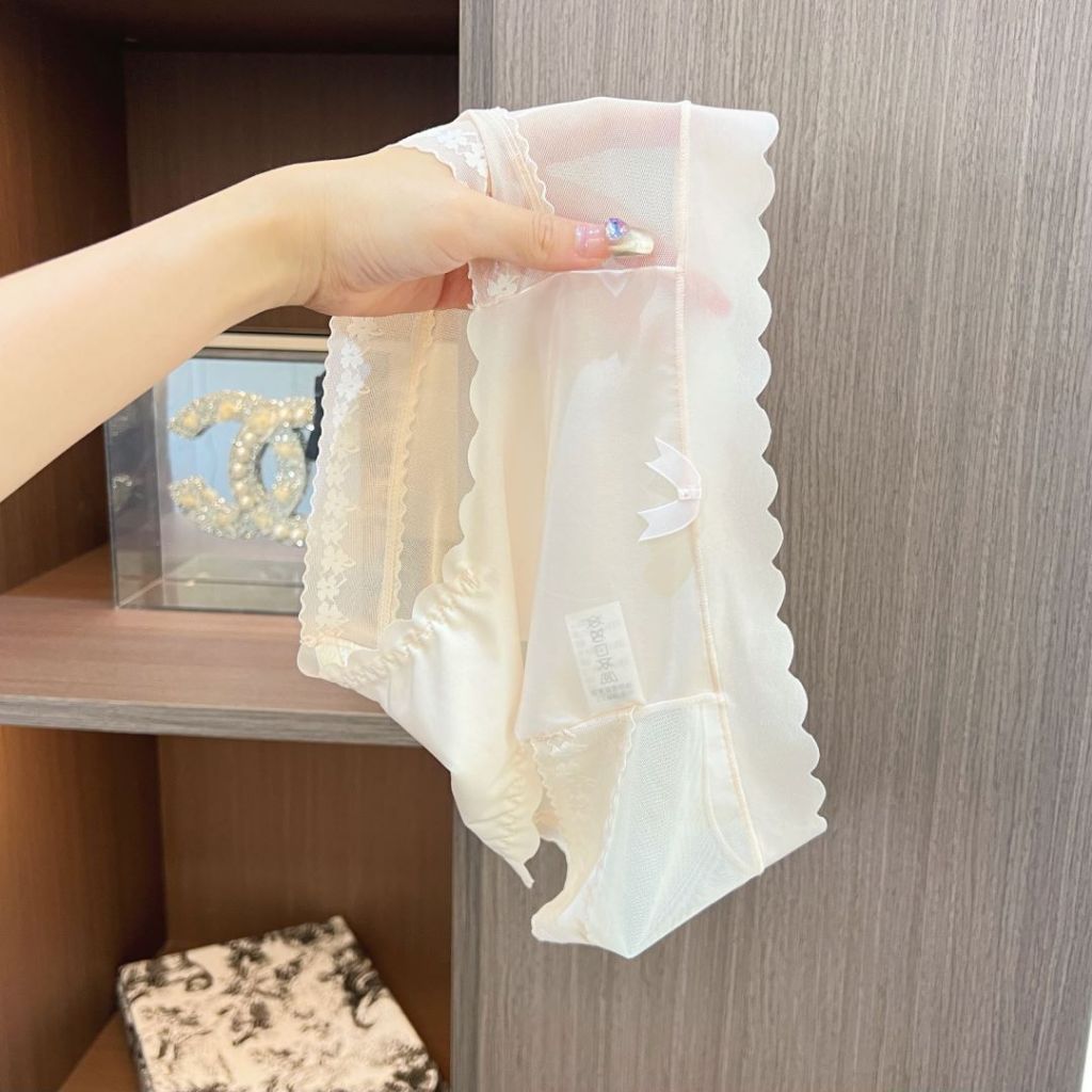 Quần lót su, Quần lót lụa băng viền sóng đính nơ cao cấp 07