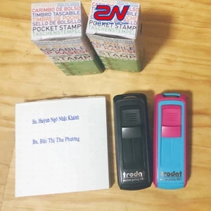 Khắc con dấu USB bỏ túi hiệu tốt cao cấp tên kèm chức vụ, khắc 2 dòng chữ theo yêu cầu