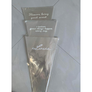 Túi giấy bóng kính chữ gói 3 bông size 28cm xấp 50 tờ AnGiHome