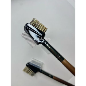 Cọ 2 chức năng chải mày và tách lông mi kim loại có nắp đậy