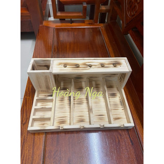 kệ đựng tông đơ kéo 4 tông kt 40x25cm gỗ thông màu khò cháy