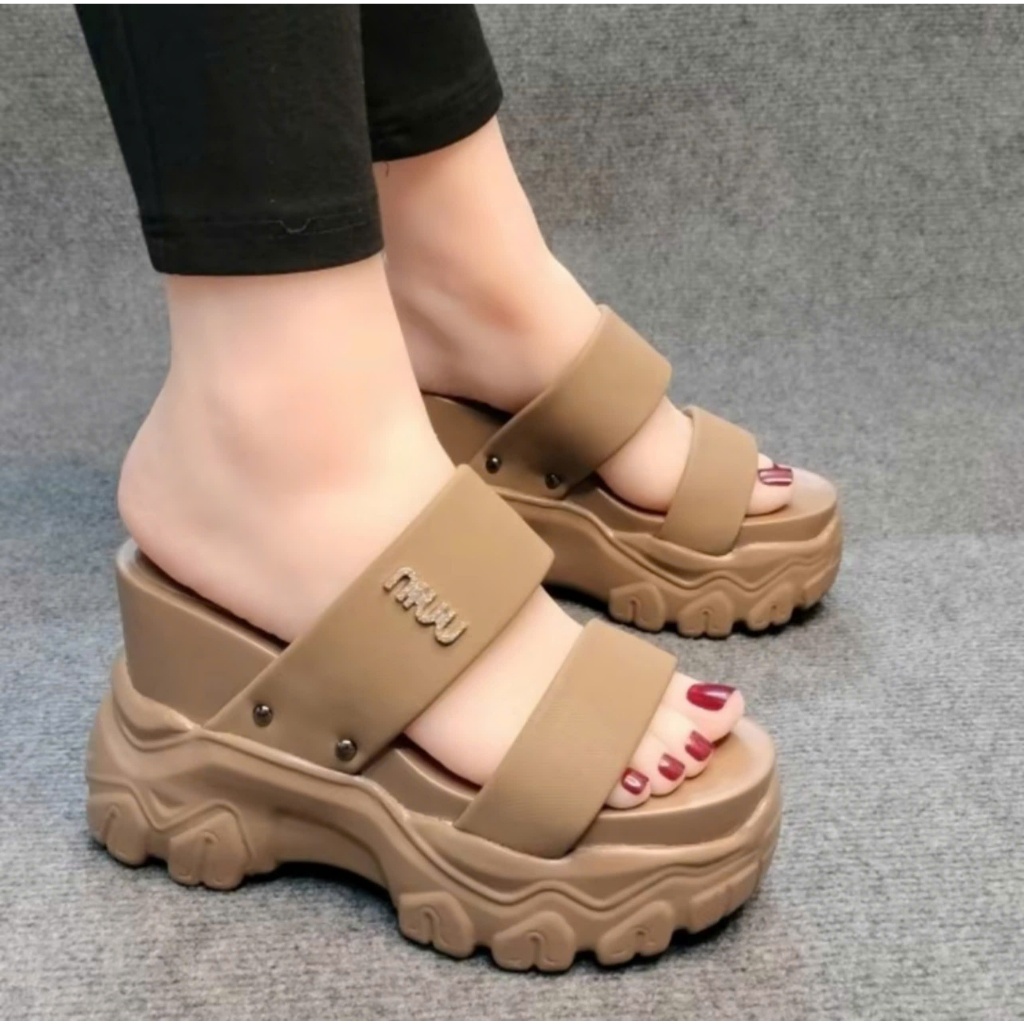 DÉP XUỒNG NỮ 2 QUAI TAG ĐÁ 10CM DA XỊN SIÊU ÊM, SIÊU NHẸ, SIÊU BỀN GSH1 HUH2 D1