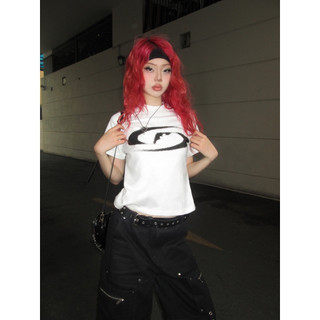 Áo thun nữ baby tee kiểu raglan Furistic Spray Logo Baby Tshirt