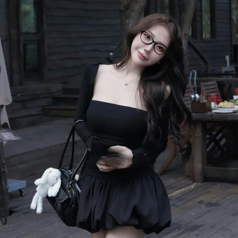 Váy nữ midi dáng xoe cổ vuông chất thun mềm mịn ôm body Jumito, đồ bộ nữ mặc tôn dáng chất liệu cao cấp HCOM3023