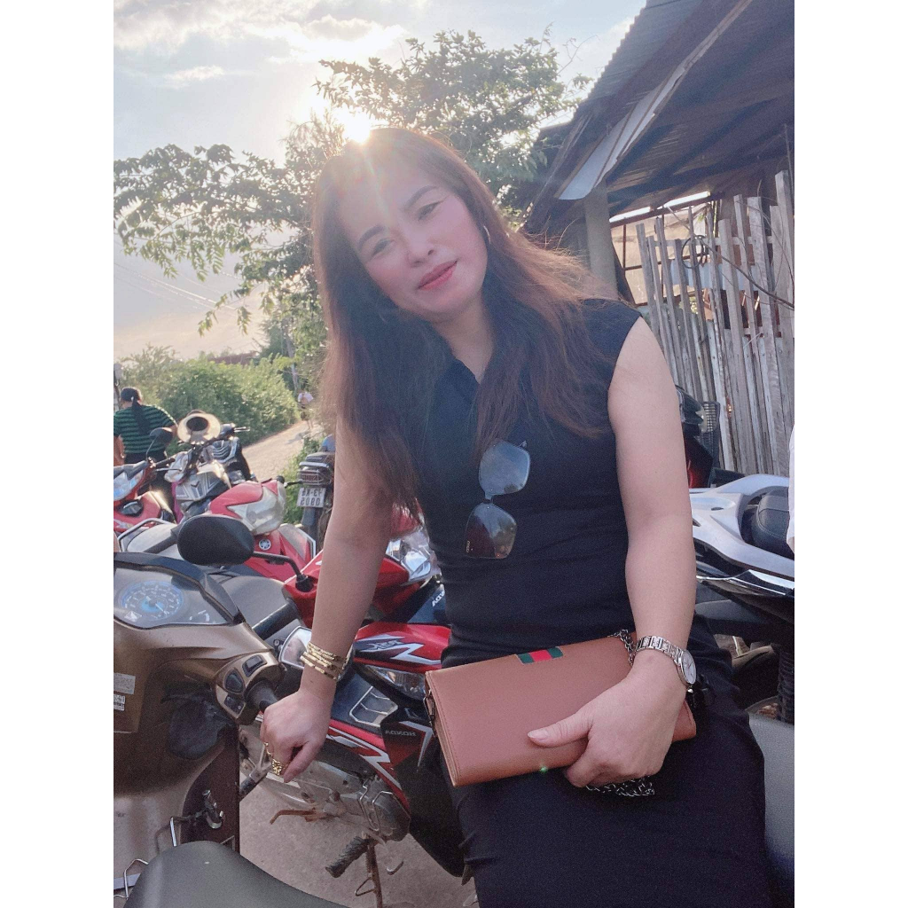 Váy dáng ôm suông màu đen thanh lịch gọn cổ polo  NOIR DRESS