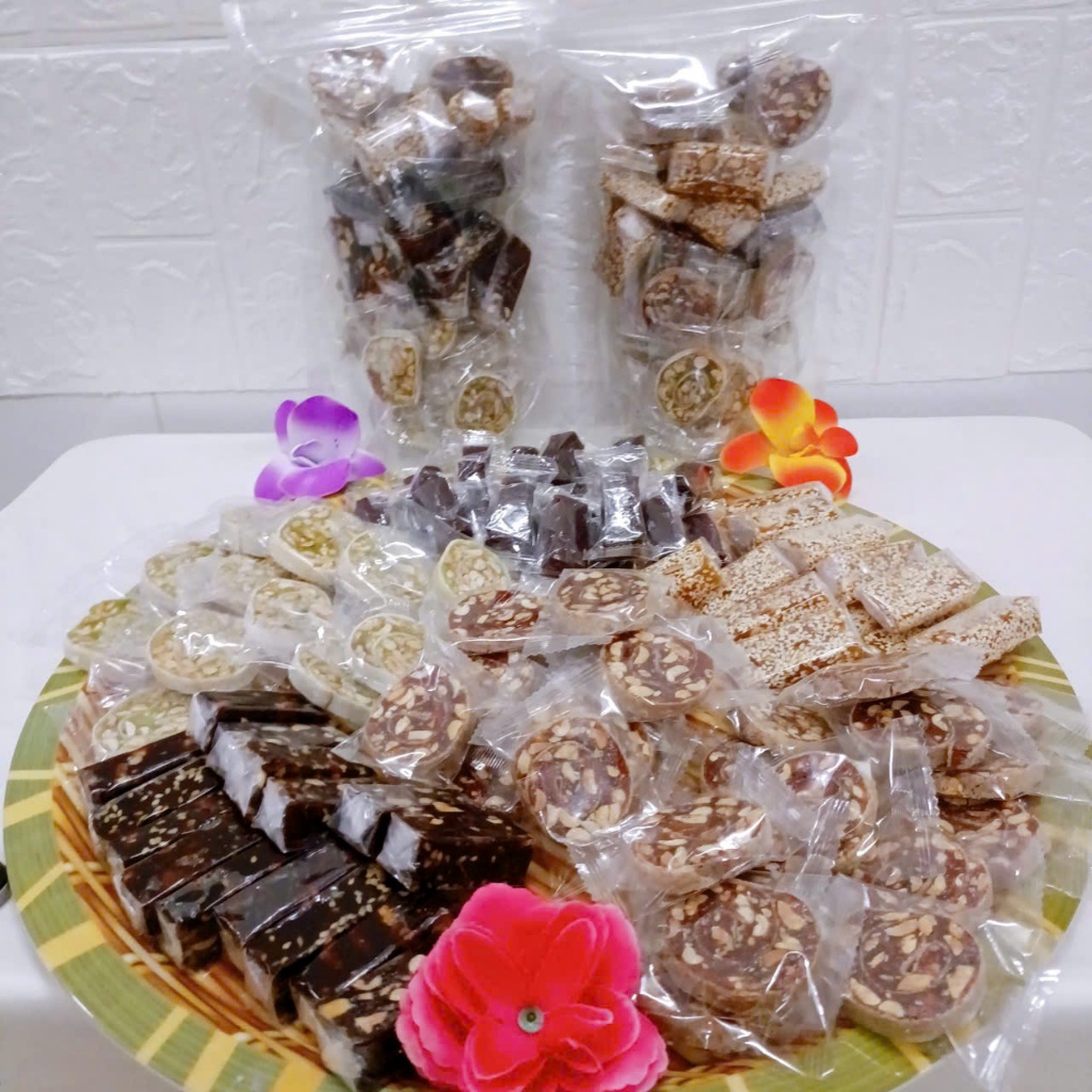 Kẹo chuối nhiều vị và dừa dứa đậu+ mè xửng 500g