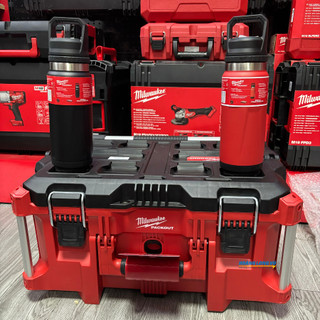 Bình Giữ Nhiệt Milwaukee Packout 710ml 48-22-8396 - Chất liệu dày, giữ nhiệt tốt, chống va đập mạnh