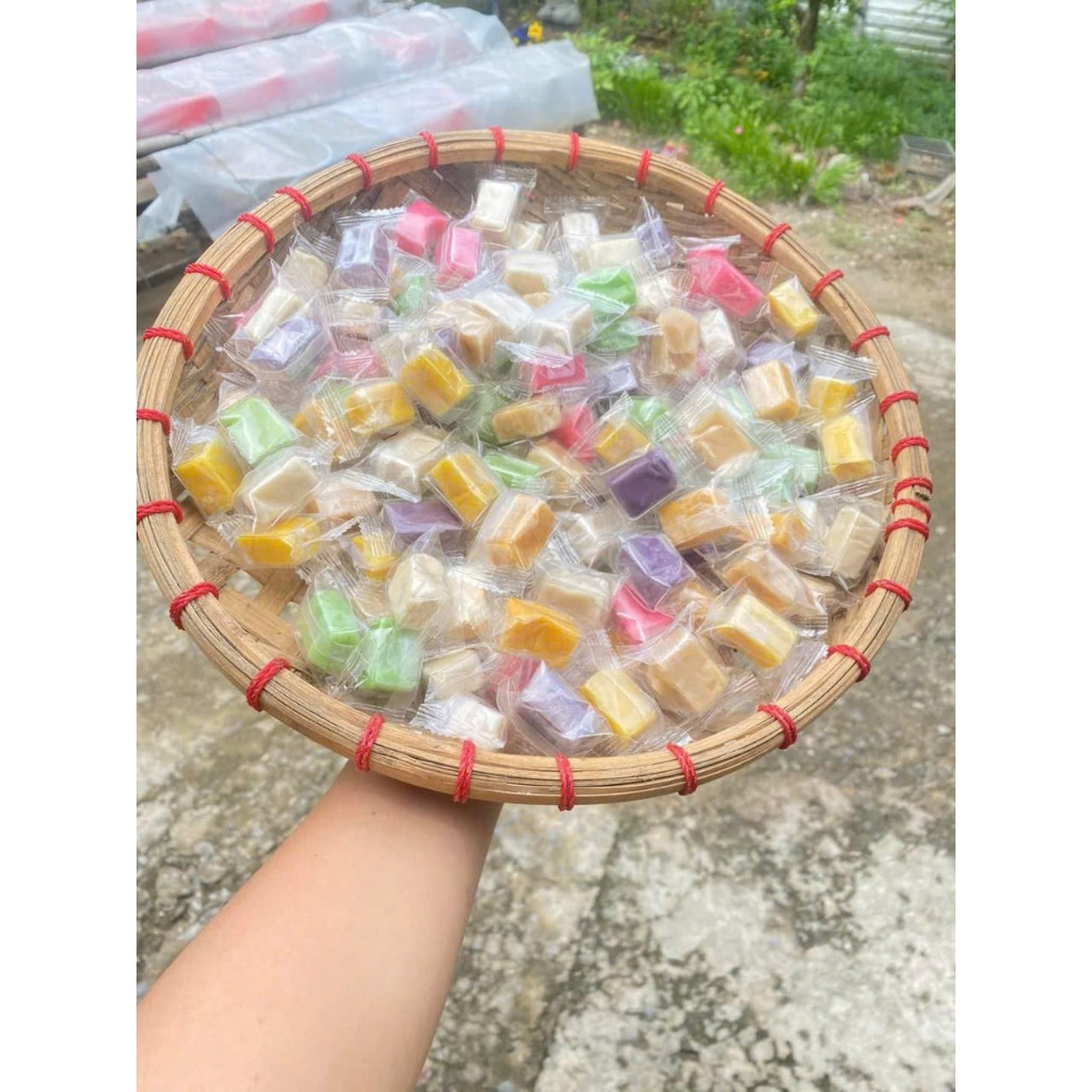 ( ĐẶC SẢN BẾN TRE) 1KG KẸO DỪA SÁP THẬP CẨM 9 VỊ KIÊN LONG- ĐẶC SẢN BẾN TRE SHOP