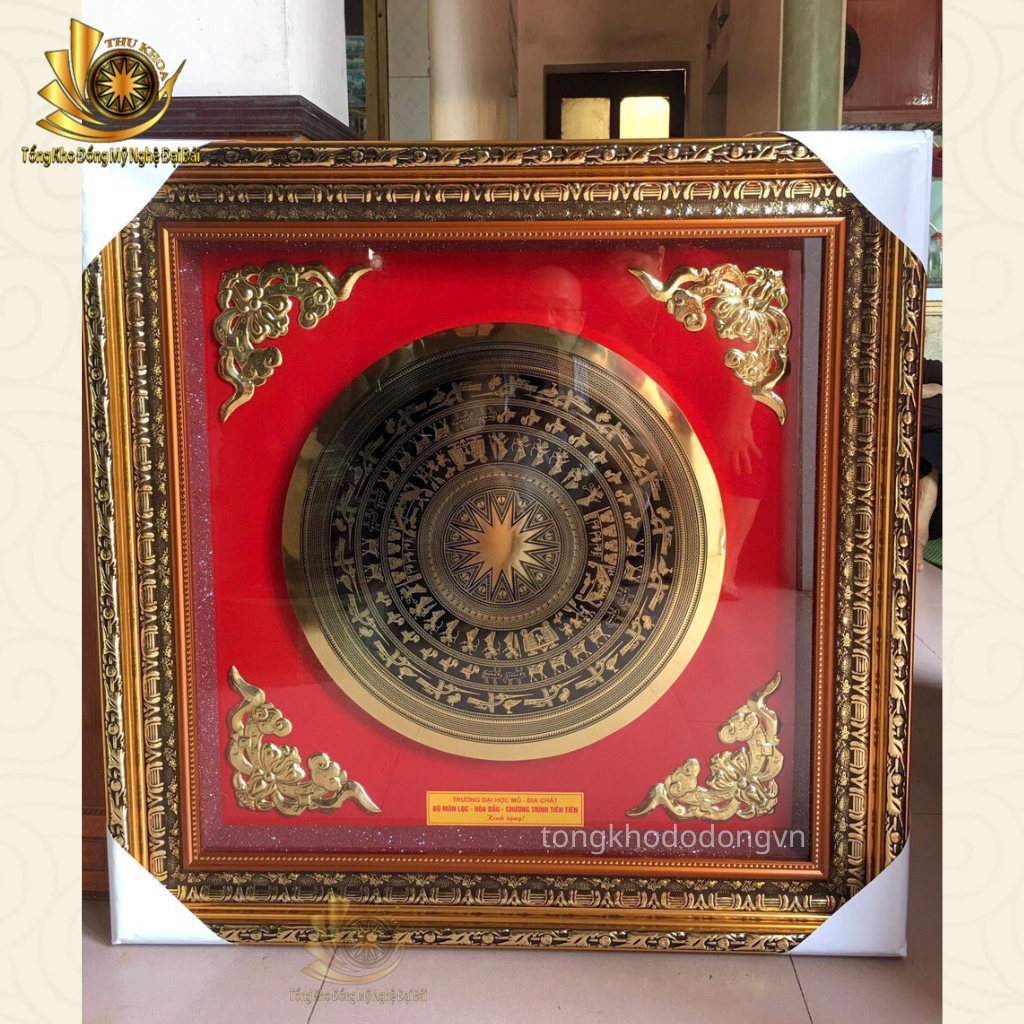 Tranh trống đồng Đông Sơn 100x100cm khung kính treo tường sẵn móc treo, Tranh mặt trống đồng ăn mòn cao cấp miễn ship