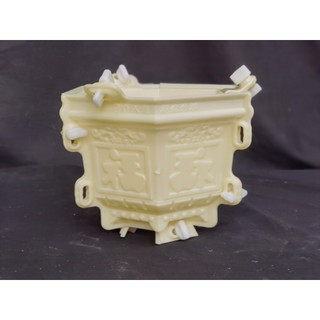Khuôn đúc chậu lục giác rộng 25 cao 20 cm hoa văn sen trúc