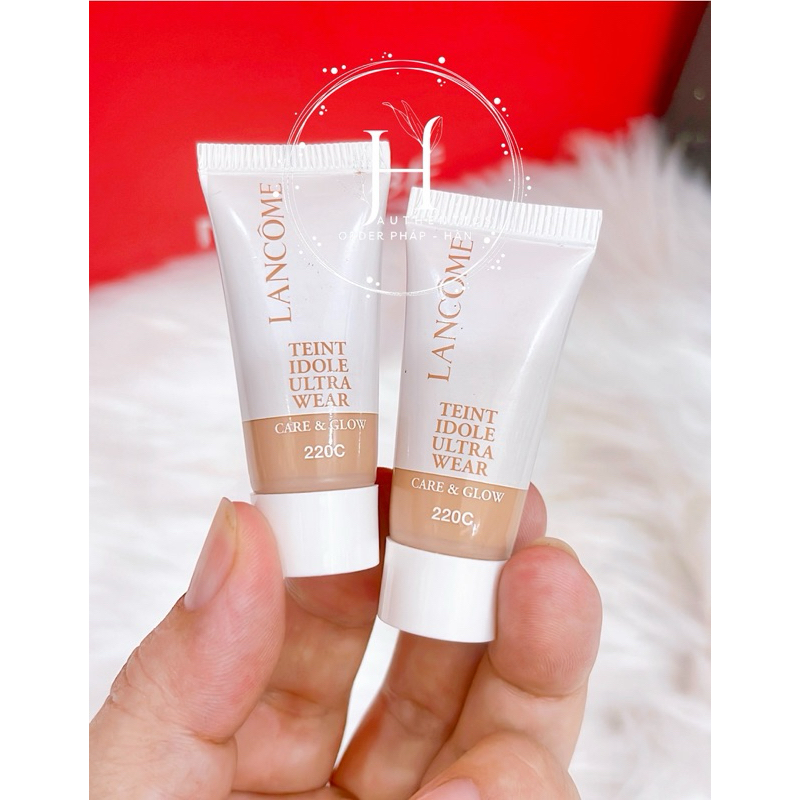 Kem nền Lancome 𝐓𝐞𝐢𝐧𝐭 𝐈𝐝𝐨𝐥𝐞 𝐔𝐥𝐭𝐫𝐚 𝐖𝐞𝐚𝐫 𝐂𝐚𝐫𝐞
