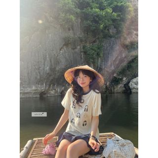 Áo thun nữ cổ tròn tay ngắn in hình 𝟗 𝐆𝐢𝐫𝐥𝐬 nhiennhienvintage NAT00013