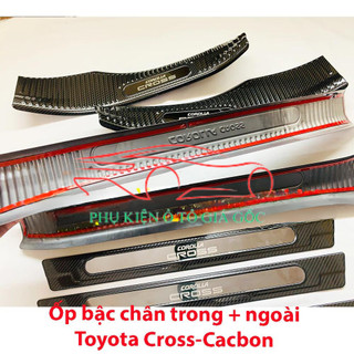 Ốp bậc cửa, nẹp bước chân trong, ngoài xe Toyota Corolla Cross 2020 - 2022, 2022, 2023, 2024 vân carbon cao cấp