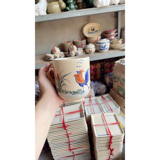 Ly Gốm Vẽ Gà Trống Xưa Có / Ko Quai Đáy Bầu 385ml Có Nắp Hoặc Ko - Hàng Cao Cấp - Gốm Lái Thiêu Xưa Cho Người Hoài Niệm