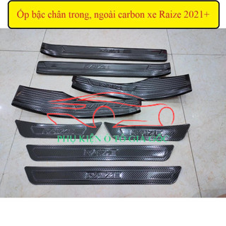 Ốp bậc cửa, nẹp bước chân trong, ngoài xe Toyota Raize 2021, 2022, 2023, 2024 vân carbon cao cấp