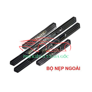 Ốp bậc chân trong, ngoài xe Kia Soluto 2019 - 2021, 2022, 2023 vân cacbon cao cấp