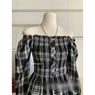 GX8 Áo Trễ Vai Dài Tay Caro Bo Chun Tôn Dáng
