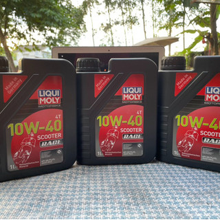 Dầu nhớt cao cấp cho xe ga Liqui Moly Scooter Race 10w40 (20826) cho xe tay ga nhập khẩu từ Đức