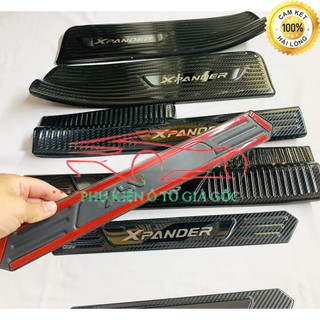Ốp bậc cửa, nẹp bước chân trong, ngoài xe Mitsubishi Xpander 2018 - 2021, 2022, 2023 vân carbon cao cấp