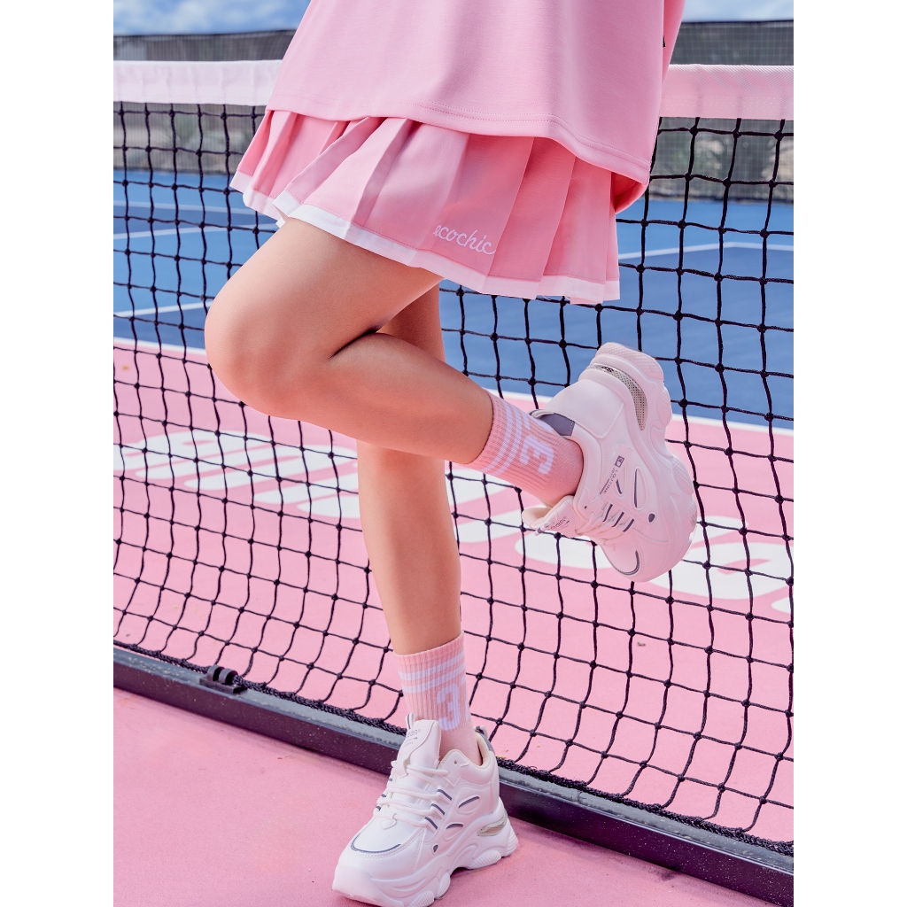 Chân Váy Tennis Xếp Ly Chính Hãng ECOCHIC Logo Thêu Dáng Xoè Ngắn Cạp Cao Có Lót Trong Màu Trắng Be Than B079