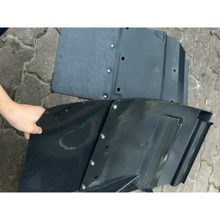 Chắn bùn trước xe KIA K165, K3000, K2700, KIA 1T4 ( 1 bên)