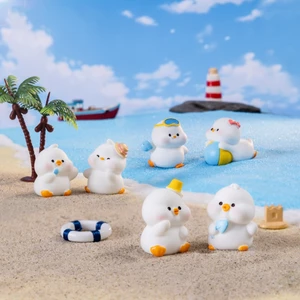 Set 6 vịt trắng đi biển dễ thương trang trí bàn làm việc, tủ sách, quà tặng, tiểu cảnh