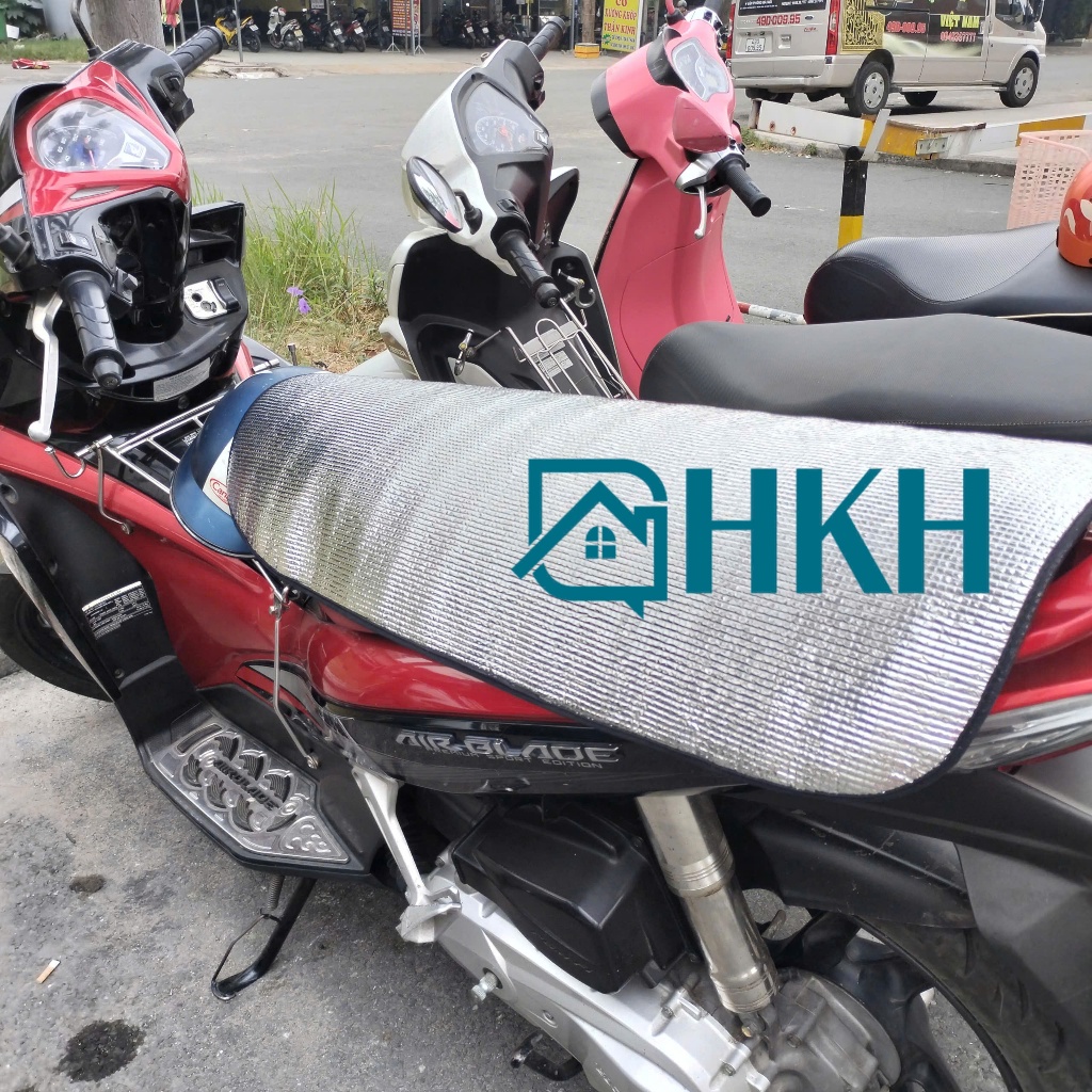 Miêng bạt phủ yên xe máy chống nắng kích thước lớn - 1 Mặt bạc phản quang