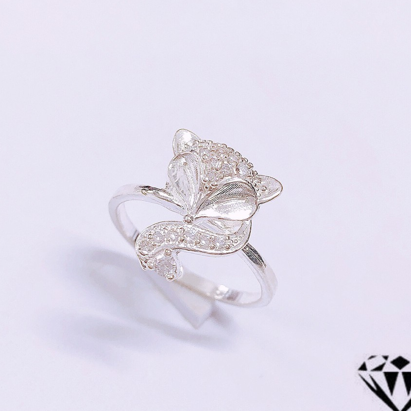 NHẪN HỒ LY GẮN ĐÁ NHÂN TẠO NHỎ MÀU TRẮNG