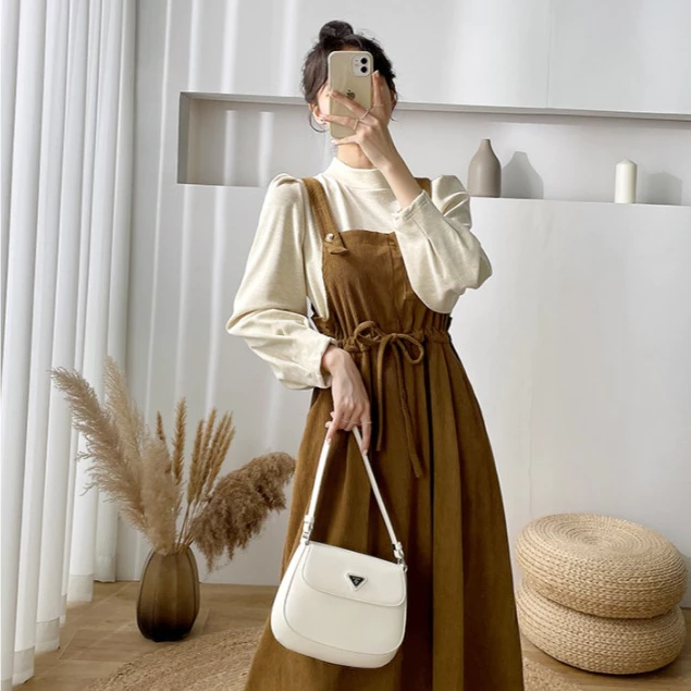 Váy yếm dáng dài chất nhung tăm form Hàn Quốc Babydoll. Váy Yếm nữ Babydoll dáng dài nhung tăm.
