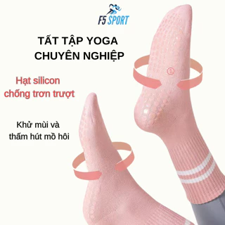 Tất tập Yoga chuyên nghiệp chất liệu cotton cao cổ và có đế được gắn hạt silicon chống trơn trượt hiệu quả