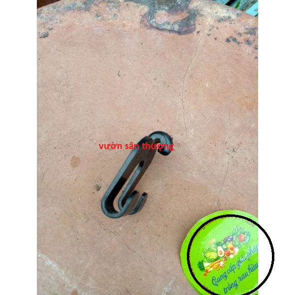 1 Cái Móc Treo Dưa Lưới, Quả 4x4 cm ,Tránh Rớt Quả, Gãy Dây Vì Nặng